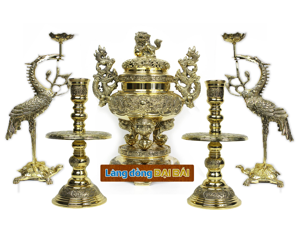 Con Thứ Có Được Thờ Đỉnh Đồng và Đôi Hạc Thờ Những Quy Tắc Ít Ai Biết